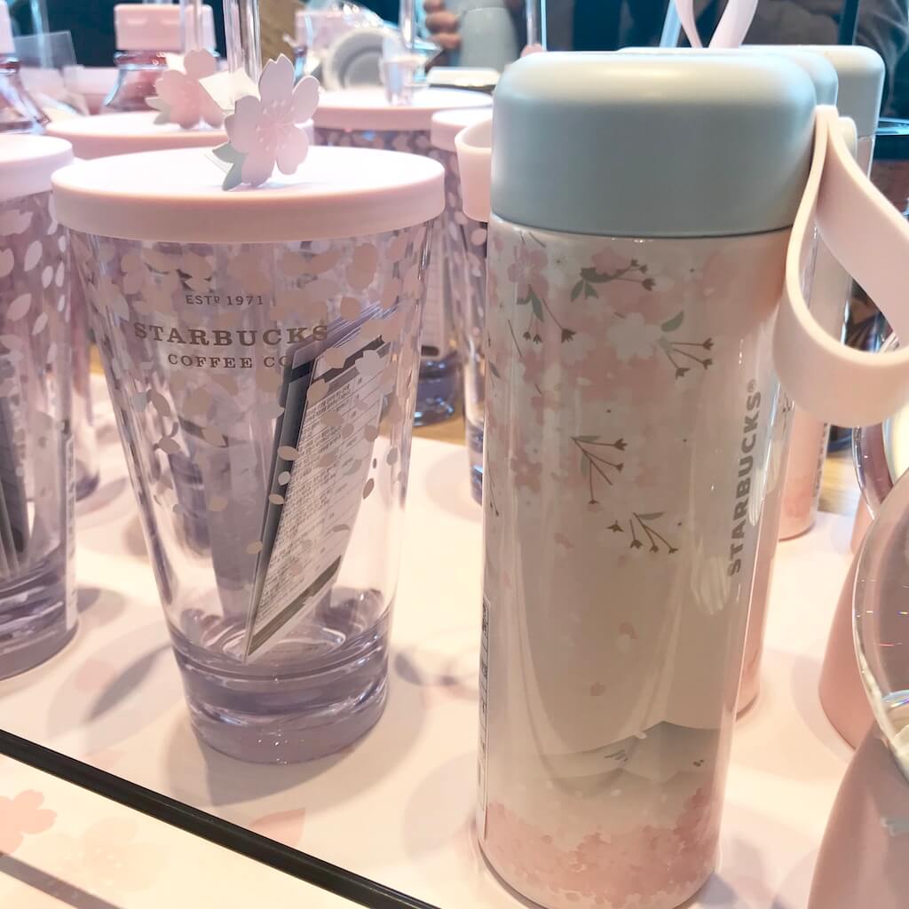 韓国スタバ限定のパステルピンクの水筒